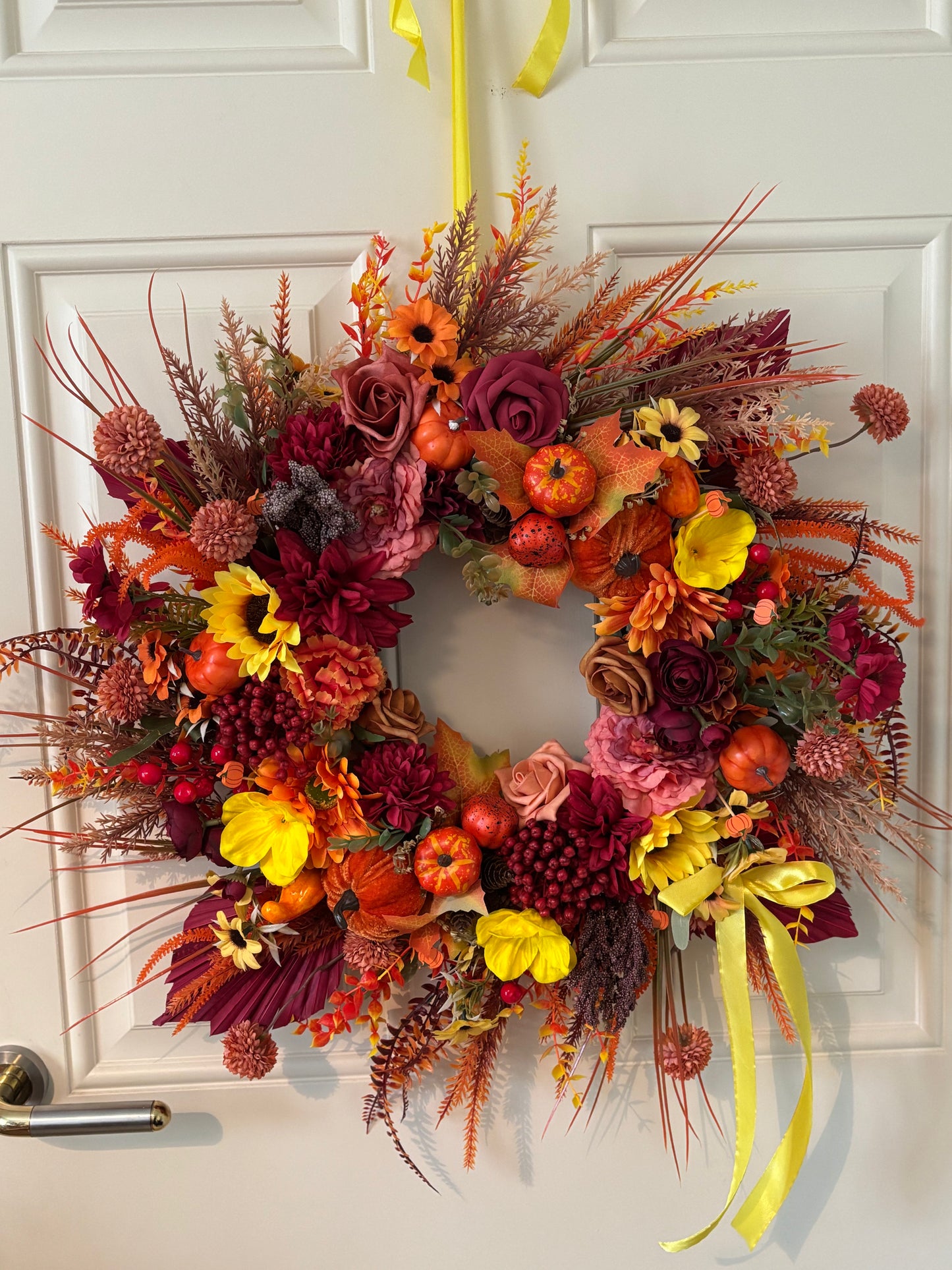 Autumn (hint of yellow)